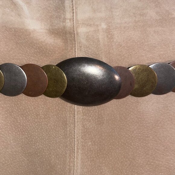 Vintage-Inspired Multi-Tone Disc Statement Belt - Picture 3 of 12